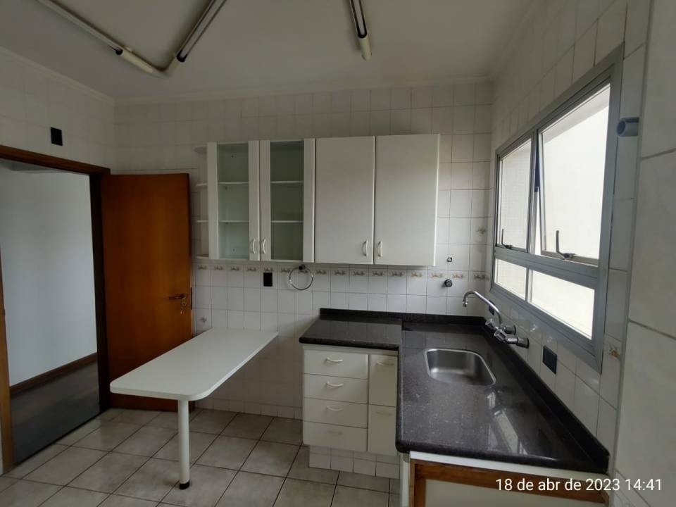 Thumbnail f60b51c8-dd38-41be-beda-ec3c889012ef